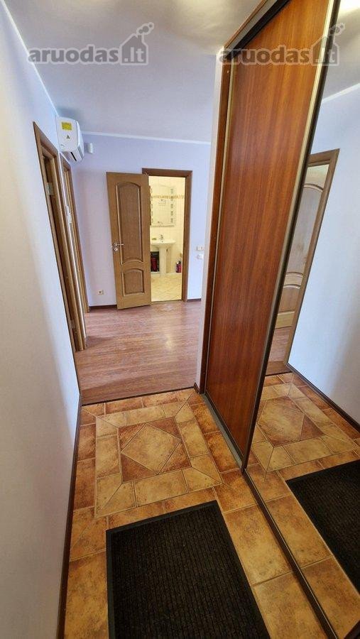 Išnuomojamas šviesus 3 kambarių butas Jurgio - nuotraukos Nr. 3
