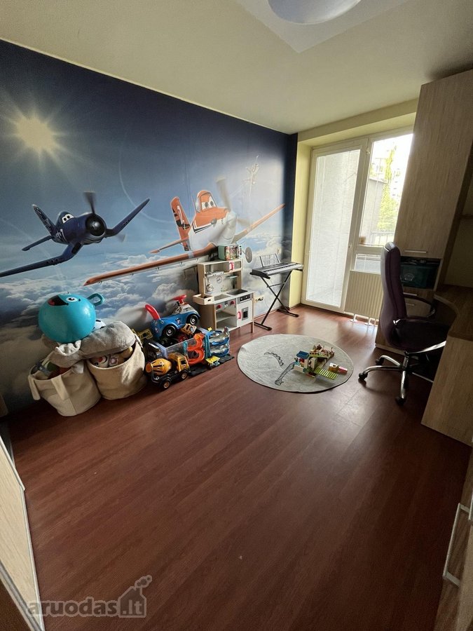 Išnuomojamas šviesus 3 kambarių butas Jurgio - nuotraukos Nr. 5