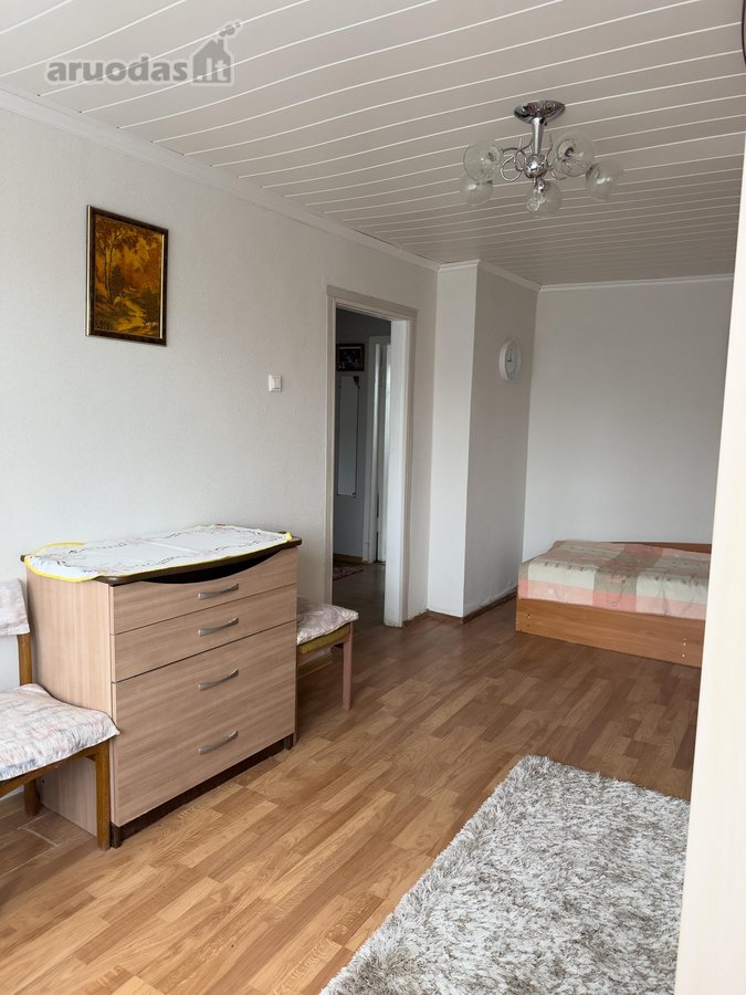 Parduodamas erdvus ir šviesus 3 kambarių - nuotraukos Nr. 5