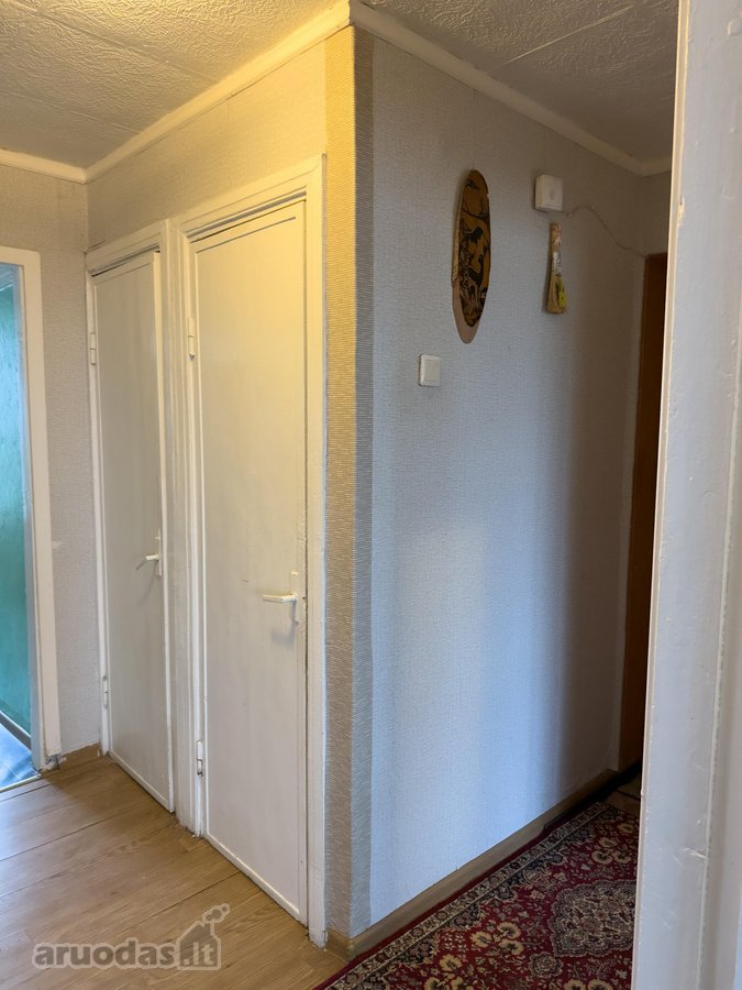 Parduodamas erdvus ir šviesus 3 kambarių - nuotraukos Nr. 15