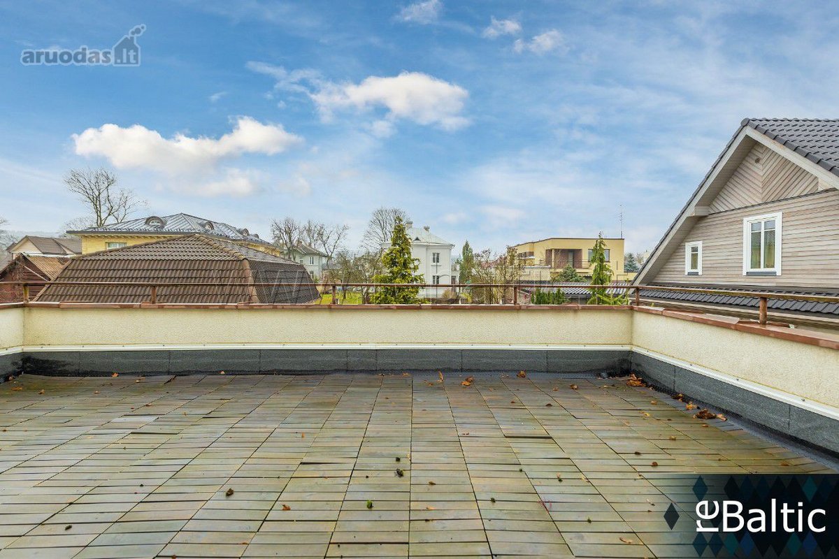 Prestižinis namas ambasadų rajone Žvėryne - nuotraukos Nr. 11