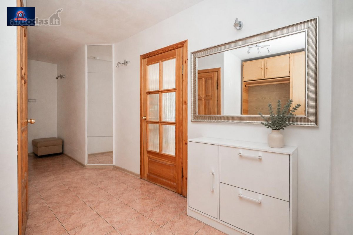 Parduodamas erdvus 4 kambarių butas šalia - nuotraukos Nr. 18