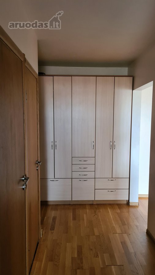 Parduodamas šviesus 3 kambarių butas - nuotraukos Nr. 4