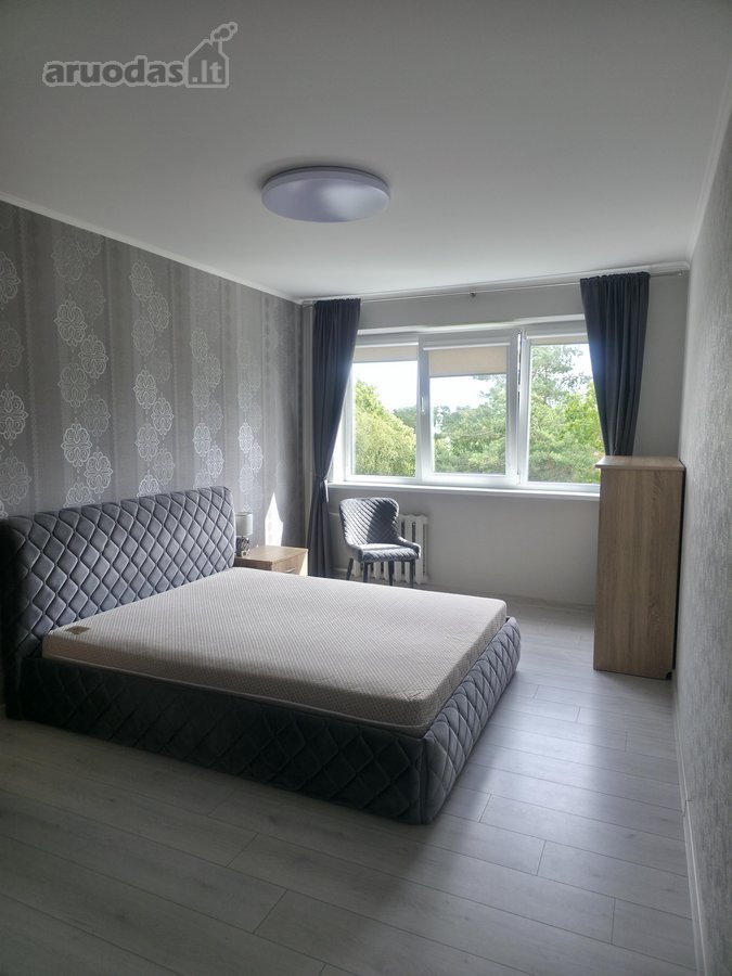 Parduodamas erdvus ir šviesus 3 kambarių - nuotraukos Nr. 12