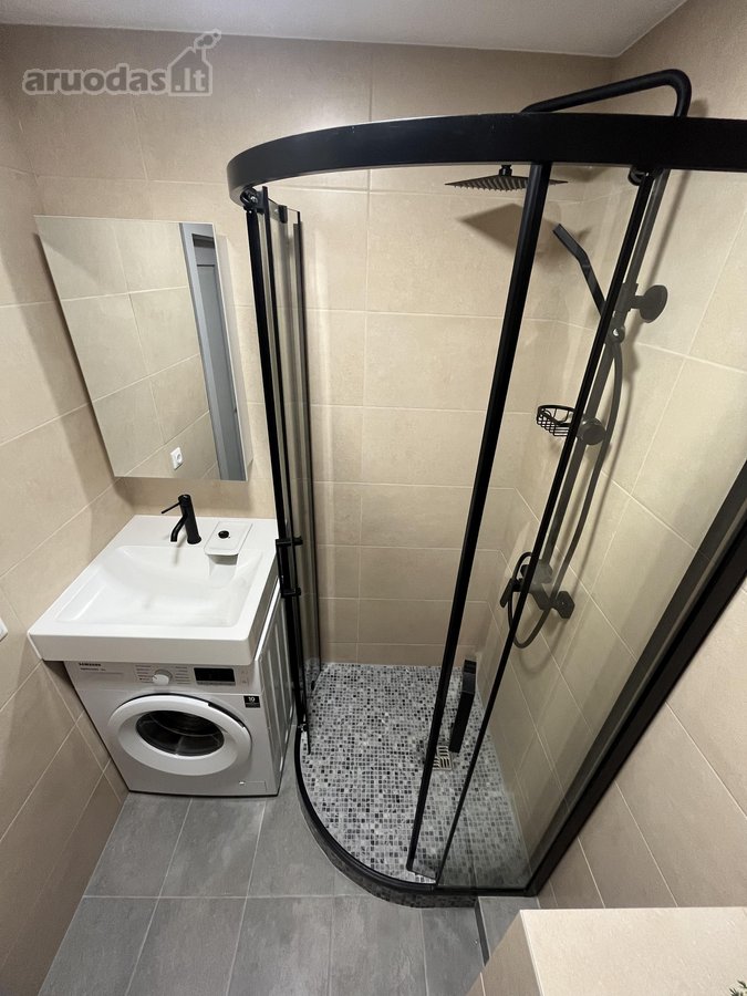 Išnuomojamas trijų kambarių butas po - nuotraukos Nr. 8