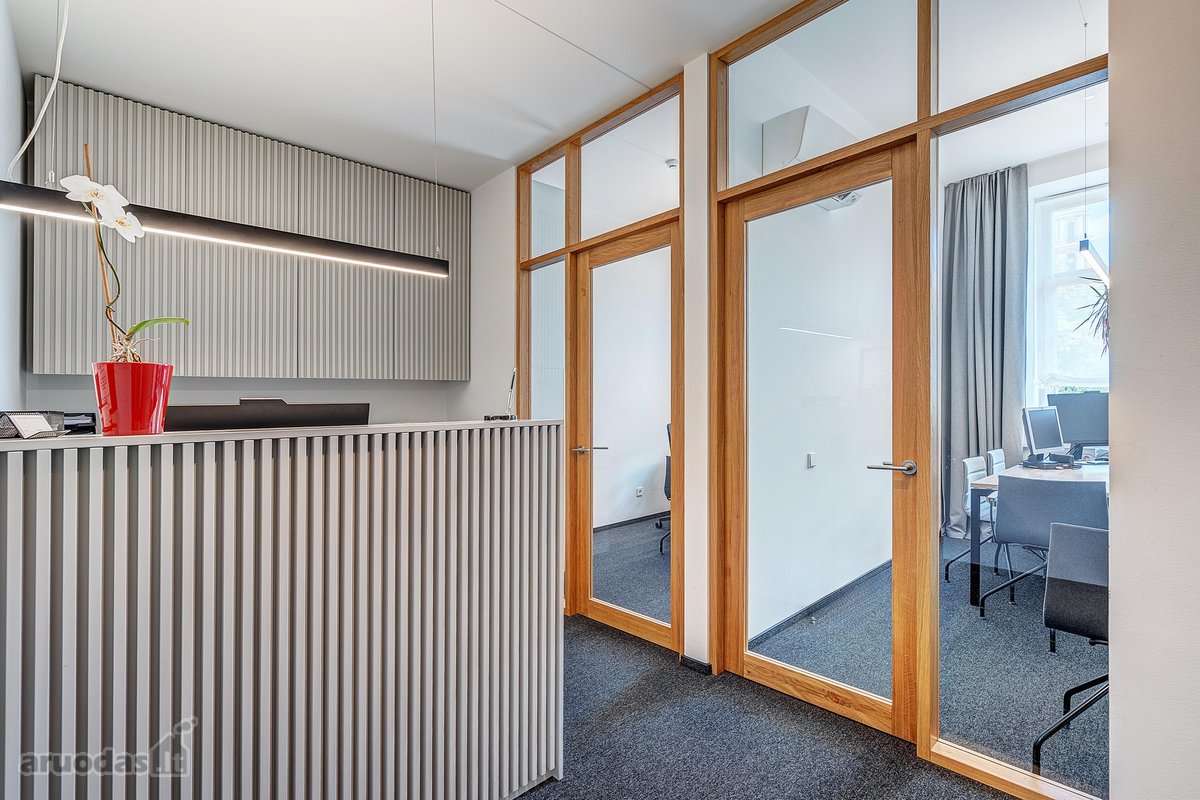 Vilniaus miesto centre nuomojamos virš 100 m² - nuotraukos Nr. 2