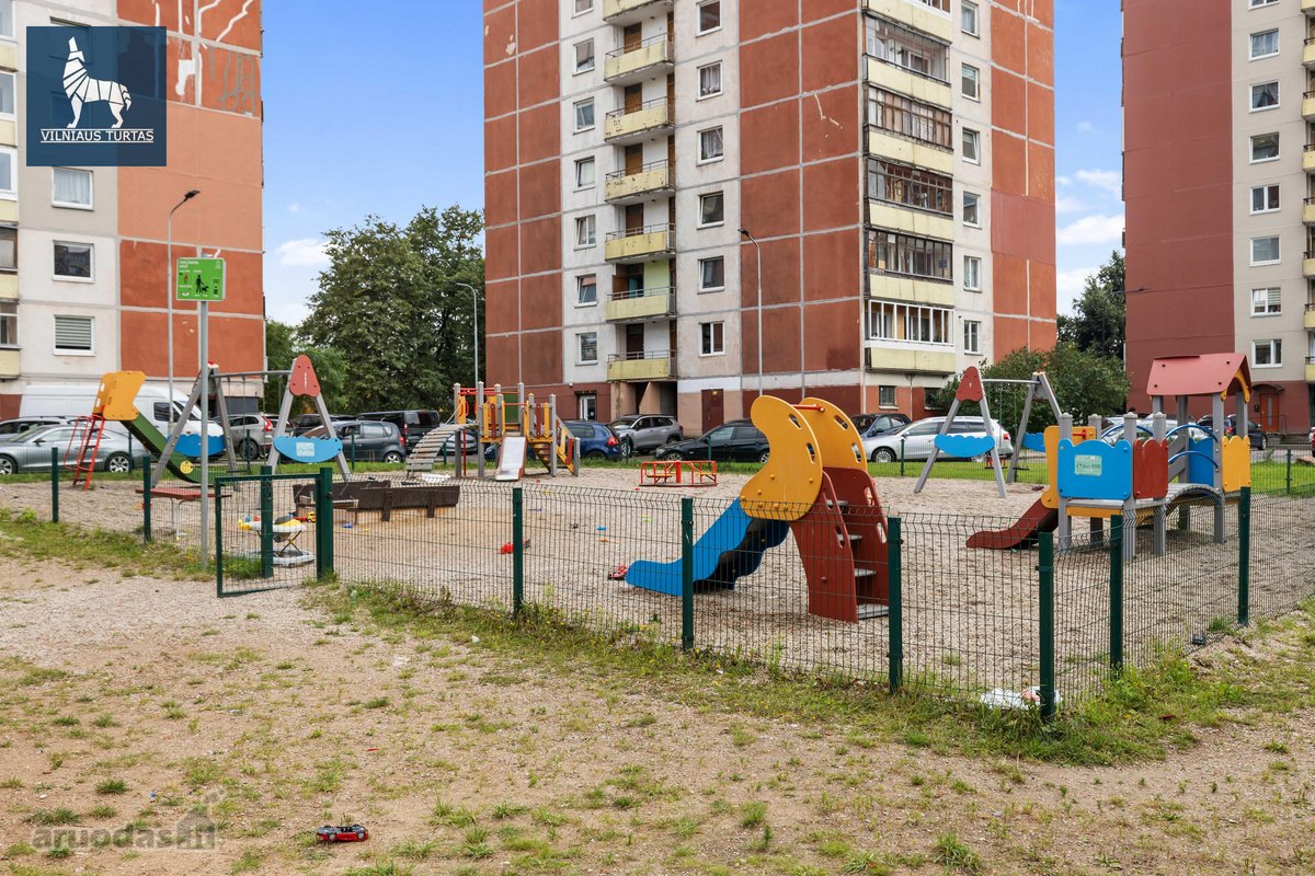 Karoliniškėse parduodamas šviesus ir erdvus 3 - nuotraukos Nr. 17