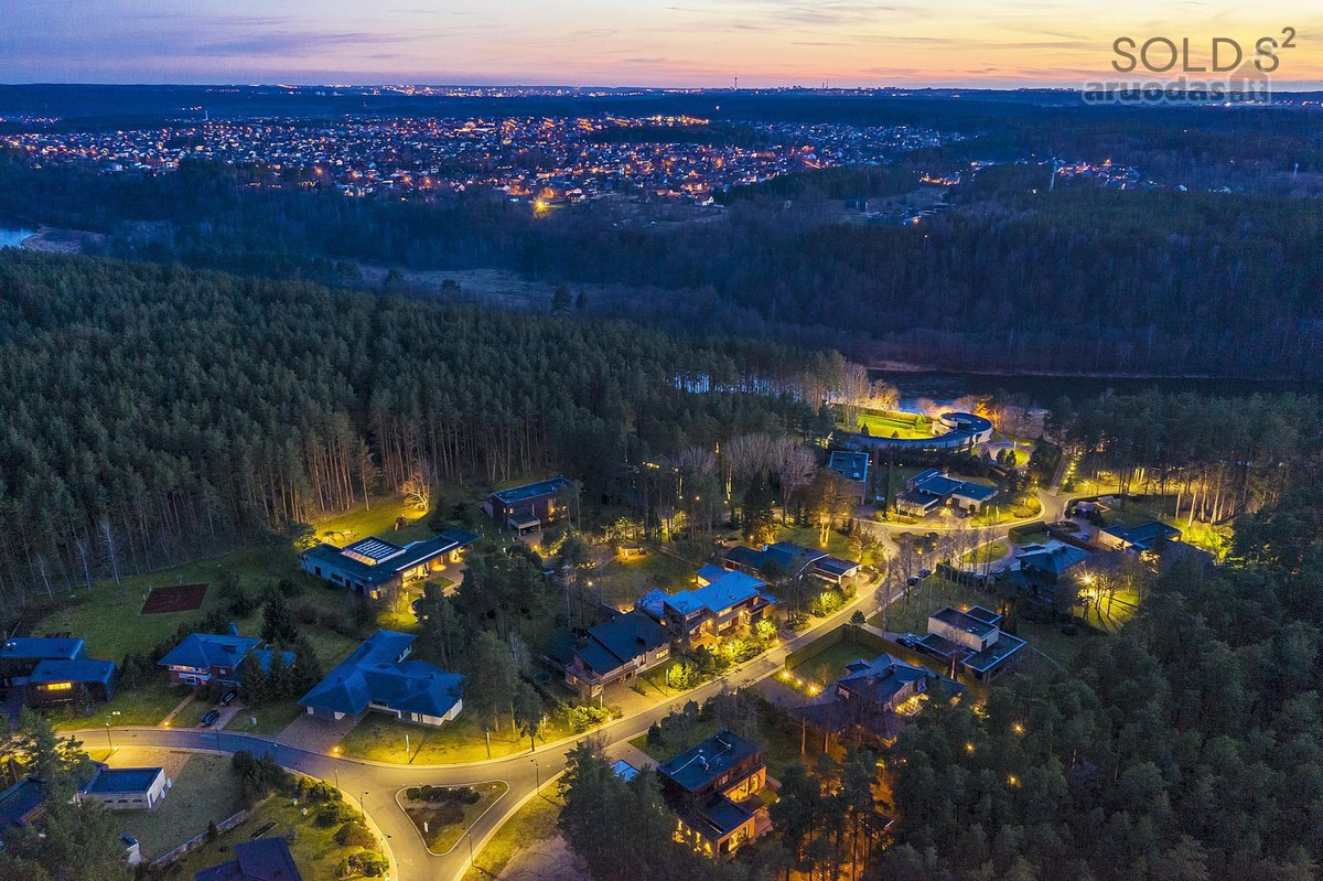 Vingiuotas pušyno keliukas veda į - nuotraukos Nr. 18