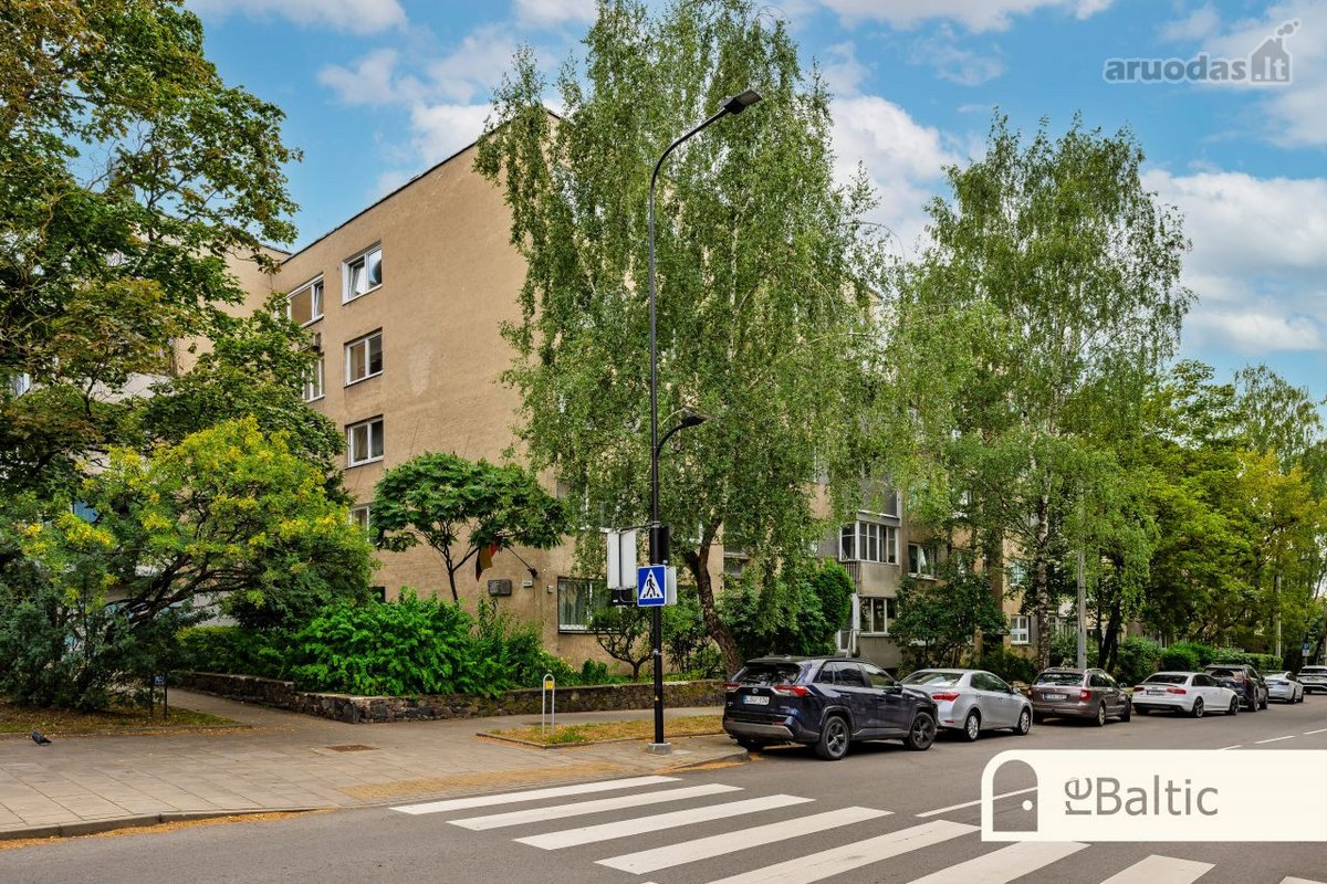Funkcionaliai suplanuotas keturių kambarių - nuotraukos Nr. 27