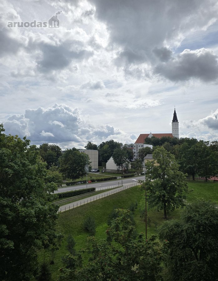 Parduodamas erdvus ir šviesus 3 kambarių - nuotraukos Nr. 26