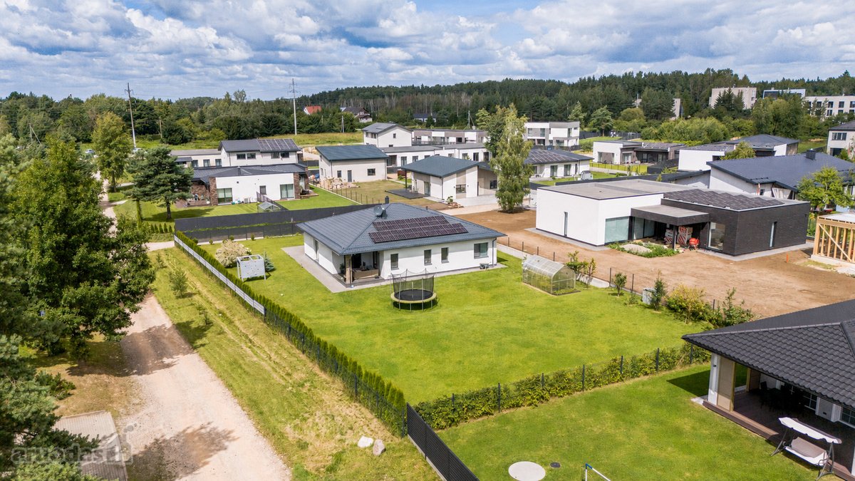 Parduodamas prabangus 163 m2 ploto A+ klasės - nuotraukos Nr. 27