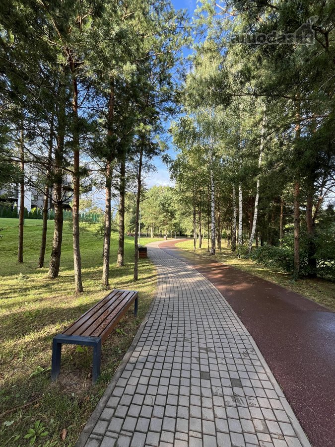 Parduodamas pilnai įrengtas 2 kambarių butas - nuotraukos Nr. 25