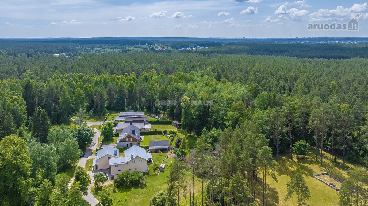 -Parduodamas unikalus dviejų aukštų namas - nuotraukos Nr. 33