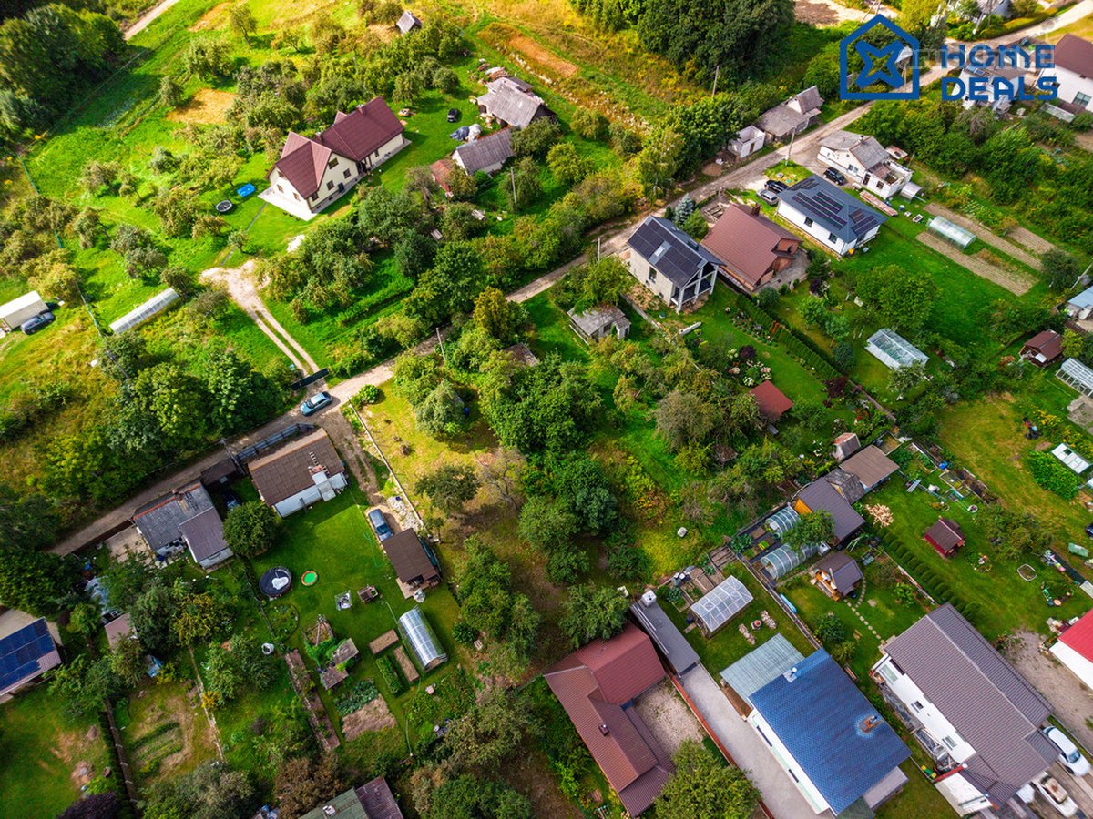Ramioje sodų aplinkoje, apsuptas brandžių - nuotraukos Nr. 10