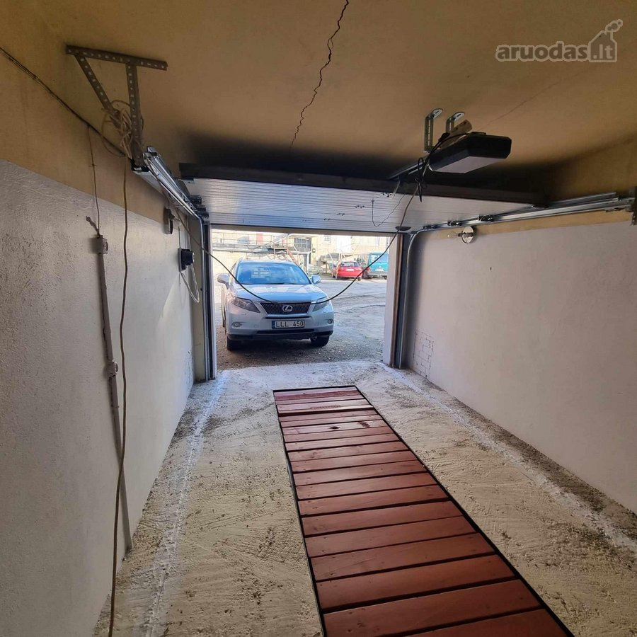 Išnuomojamas garažas Kauno Centre Vytauto pr. - nuotraukos Nr. 4