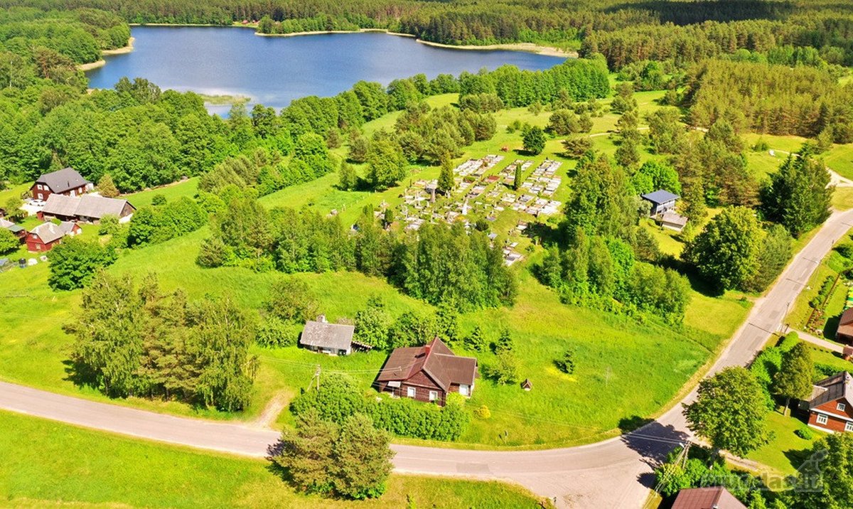 Parduodama puikiai įrengta sodyba su verslo - nuotraukos Nr. 2