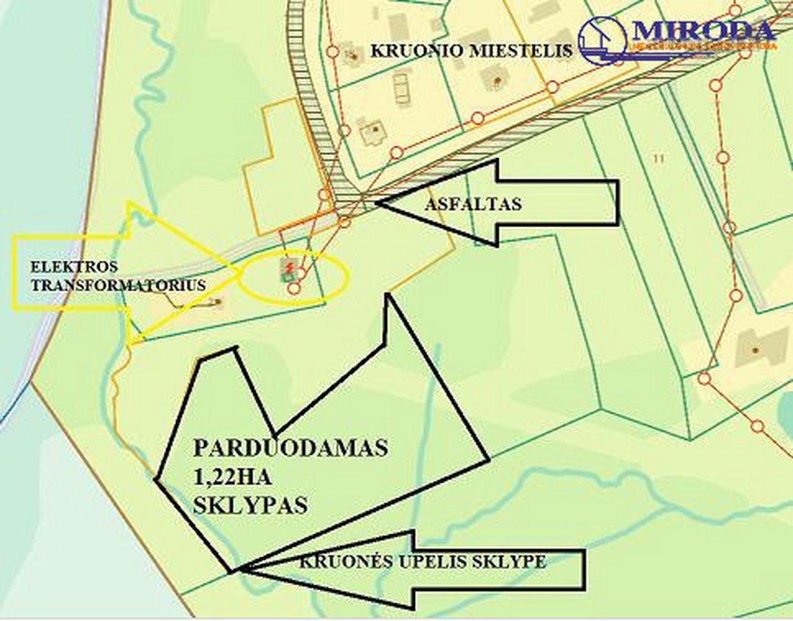 Upelis, miškas, asfaltas, šalia komunikacijos. - nuotraukos Nr. 12