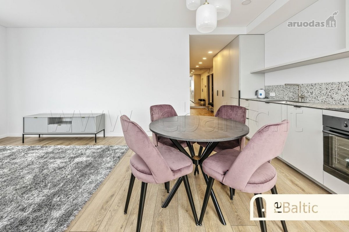 Stilingi, trijų kambarių apartamentai &bdquo - nuotraukos Nr. 5