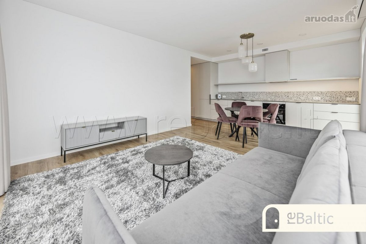 Stilingi, trijų kambarių apartamentai &bdquo - nuotraukos Nr. 10