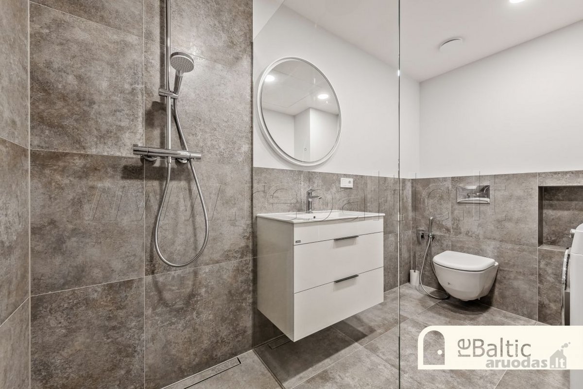 Stilingi, trijų kambarių apartamentai &bdquo - nuotraukos Nr. 18