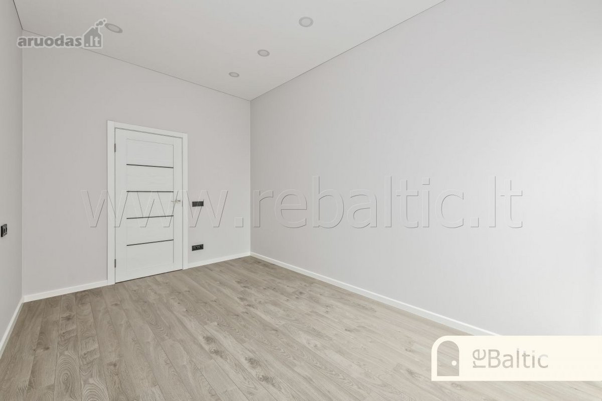 Stilingi, įrengti trijų kambarių apartamentai - nuotraukos Nr. 15