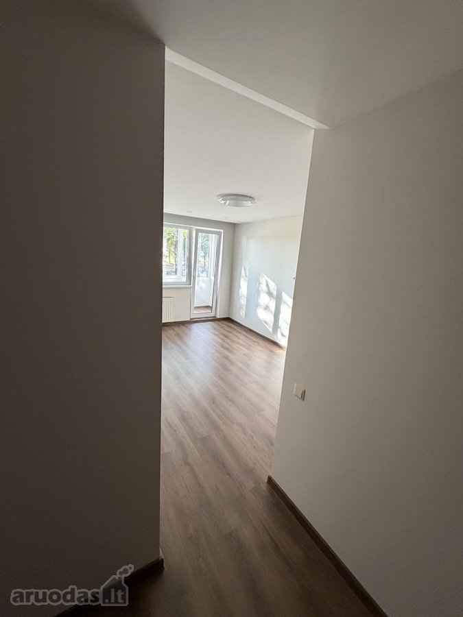 Parduodamas naujai įrengtas 2 kambarių butas - nuotraukos Nr. 21