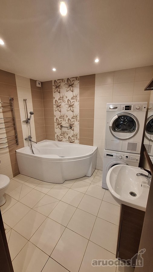 Išnuomojamas 60m² perplanuotas (iš 3k.) butas - nuotraukos Nr. 7