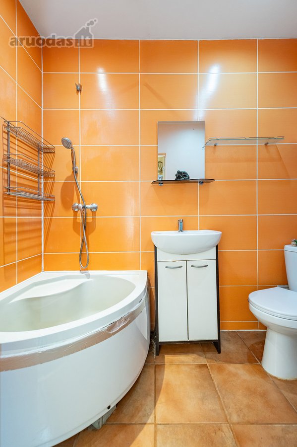 Parduodamas tvarkingas dviejų kambarių butas - nuotraukos Nr. 17