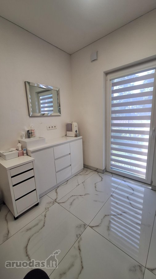 Utenos miesto centre,išnuomojamas - nuotraukos Nr. 2