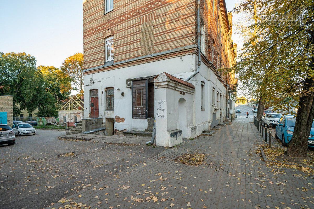 Vilniaus Senamiestyje, šalia Aušros Vartų, - nuotraukos Nr. 10