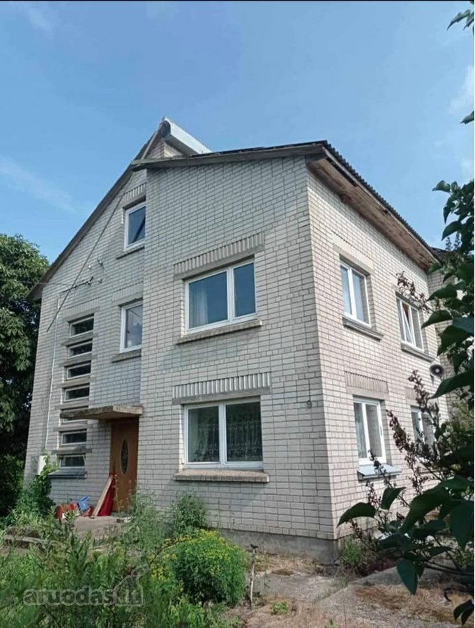 Parduodamas Erdvus 316 M² Namas Su 33 A Sklypu - nuotraukos Nr. 3