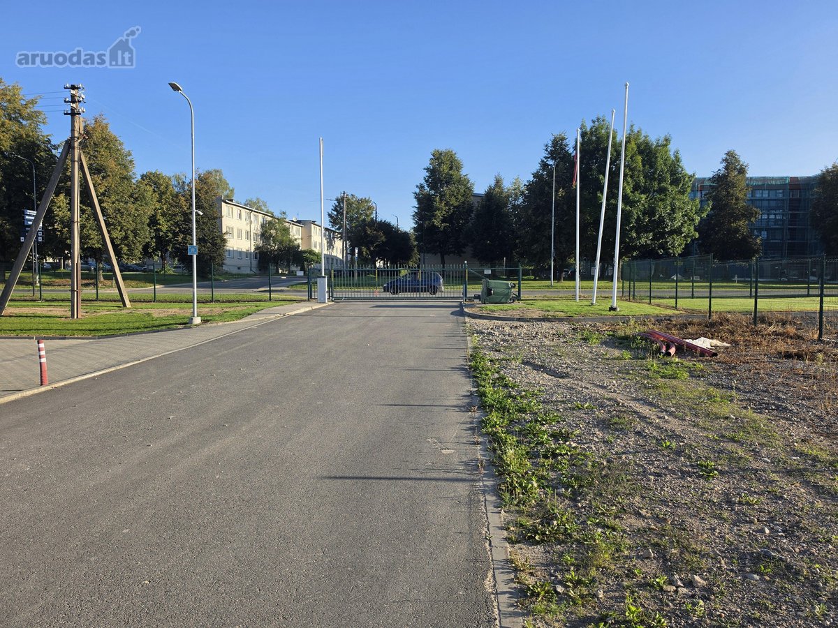 Dirbtuves su 5 t. kranų ir 2 duobem remontui - nuotraukos Nr. 15
