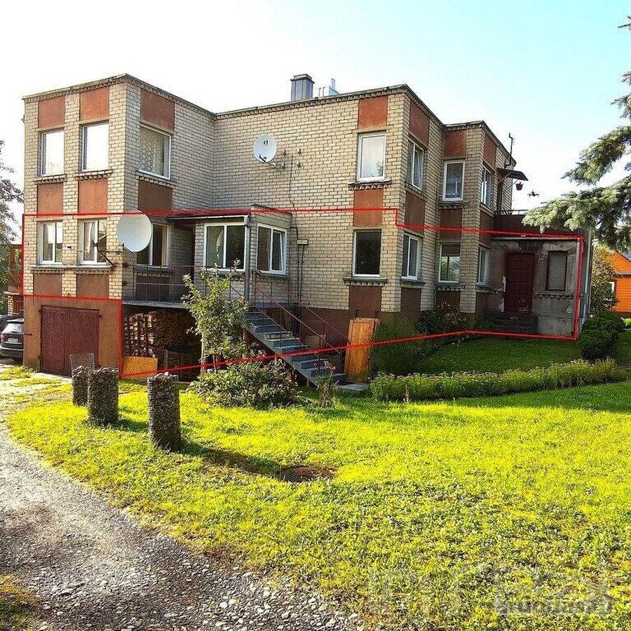 * parduodama trijų kambarių, pusė gyvenamojo - nuotraukos Nr. 3