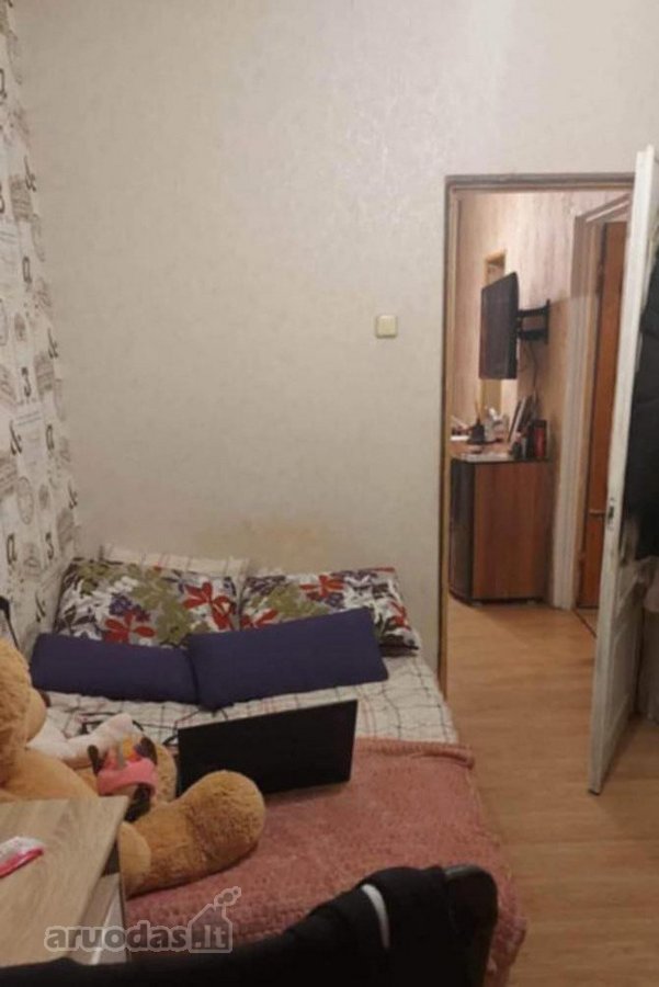 Parduodamas erdvus ir šviesus 3 kambarių - nuotraukos Nr. 7