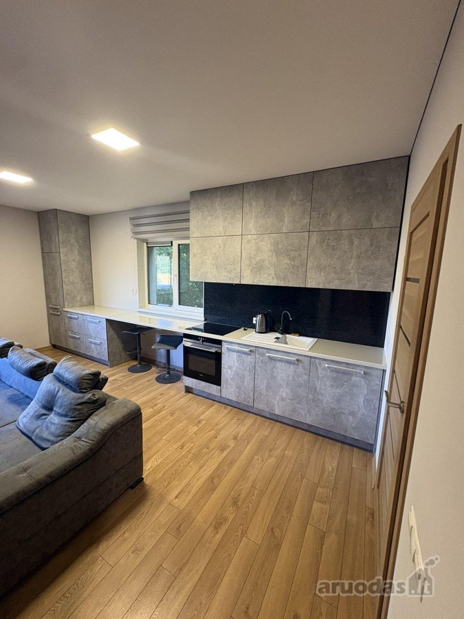 Nuomojamas pilnai įrengtas studio tipo butas - nuotraukos Nr. 2