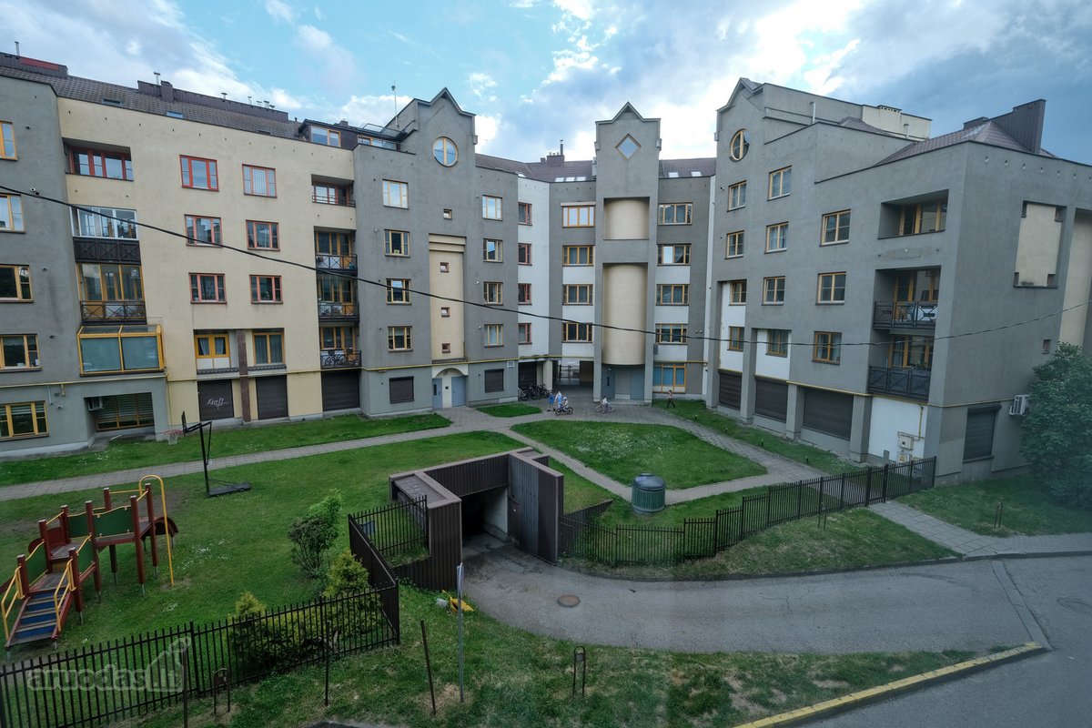 Nuomojamas šviesus, stilingas ir jaukus butas - nuotraukos Nr. 15