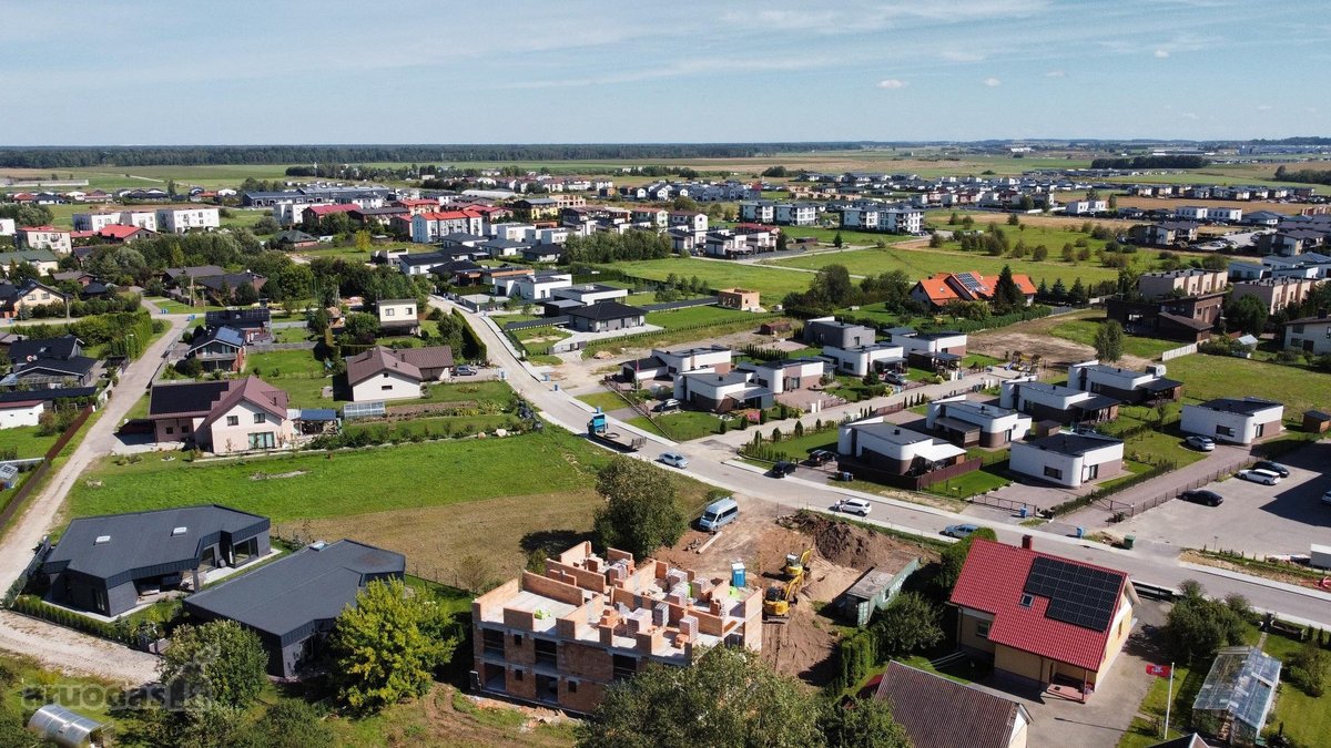Parduodamas erdvus trijų kambarių butas per 2 - nuotraukos Nr. 5