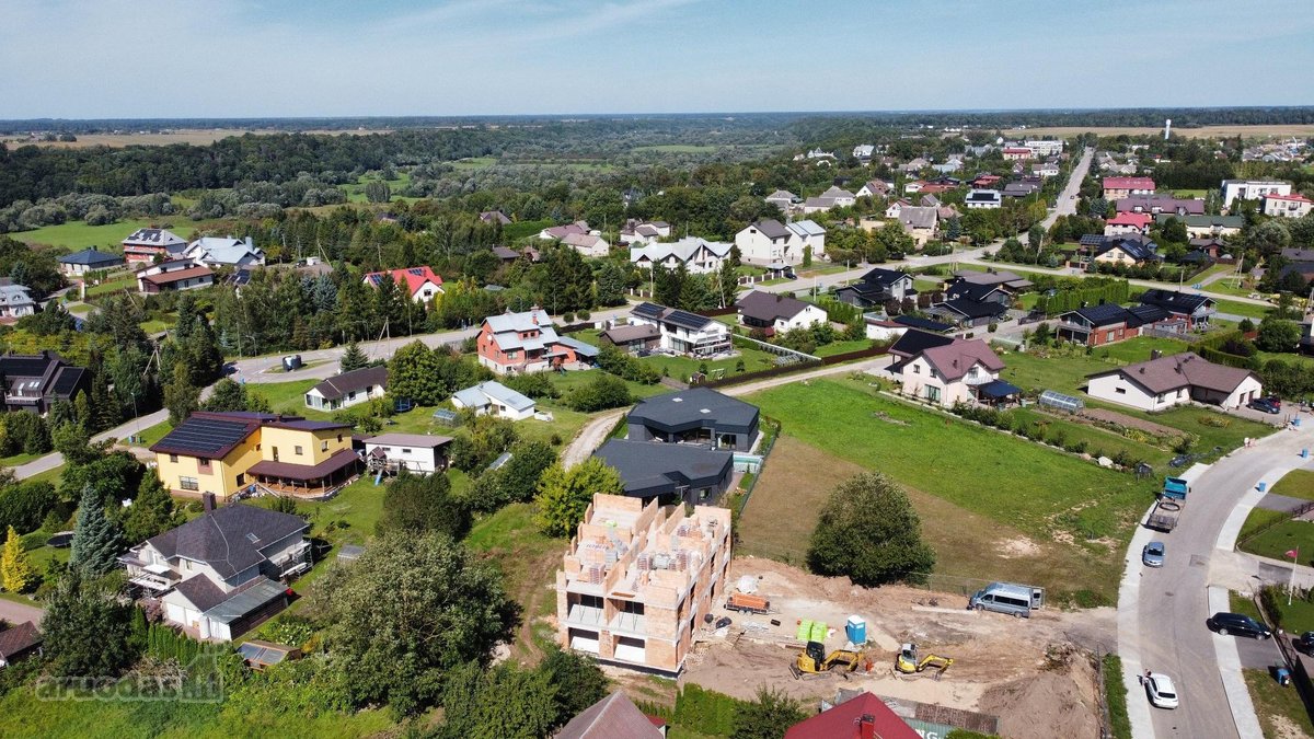Parduodamas erdvus trijų kambarių butas per 2 - nuotraukos Nr. 6