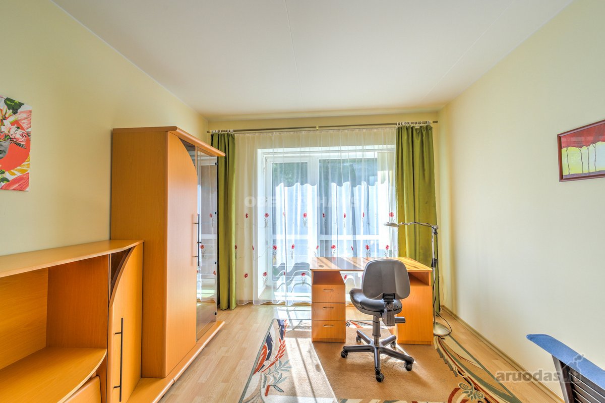 Išnuomojamas erdvus 4 kambarių butas - nuotraukos Nr. 12