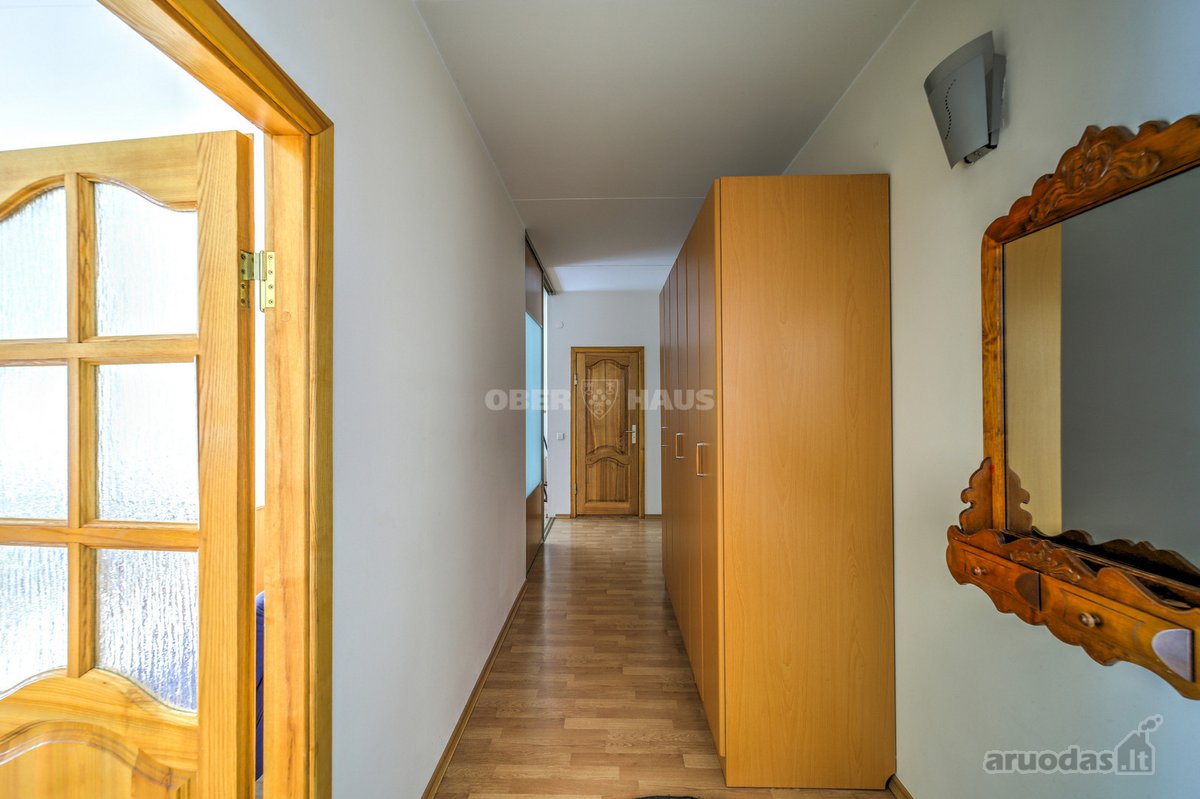 Išnuomojamas erdvus 4 kambarių butas - nuotraukos Nr. 15