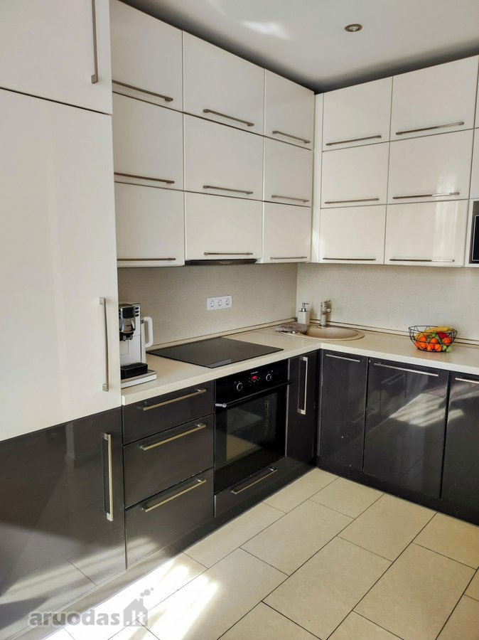 Nuomojamas erdvus, šviesus, funkcionaliai - nuotraukos Nr. 13