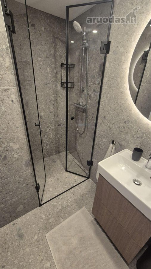 Išnuomojamas naujai, moderniai įrengtas - nuotraukos Nr. 13