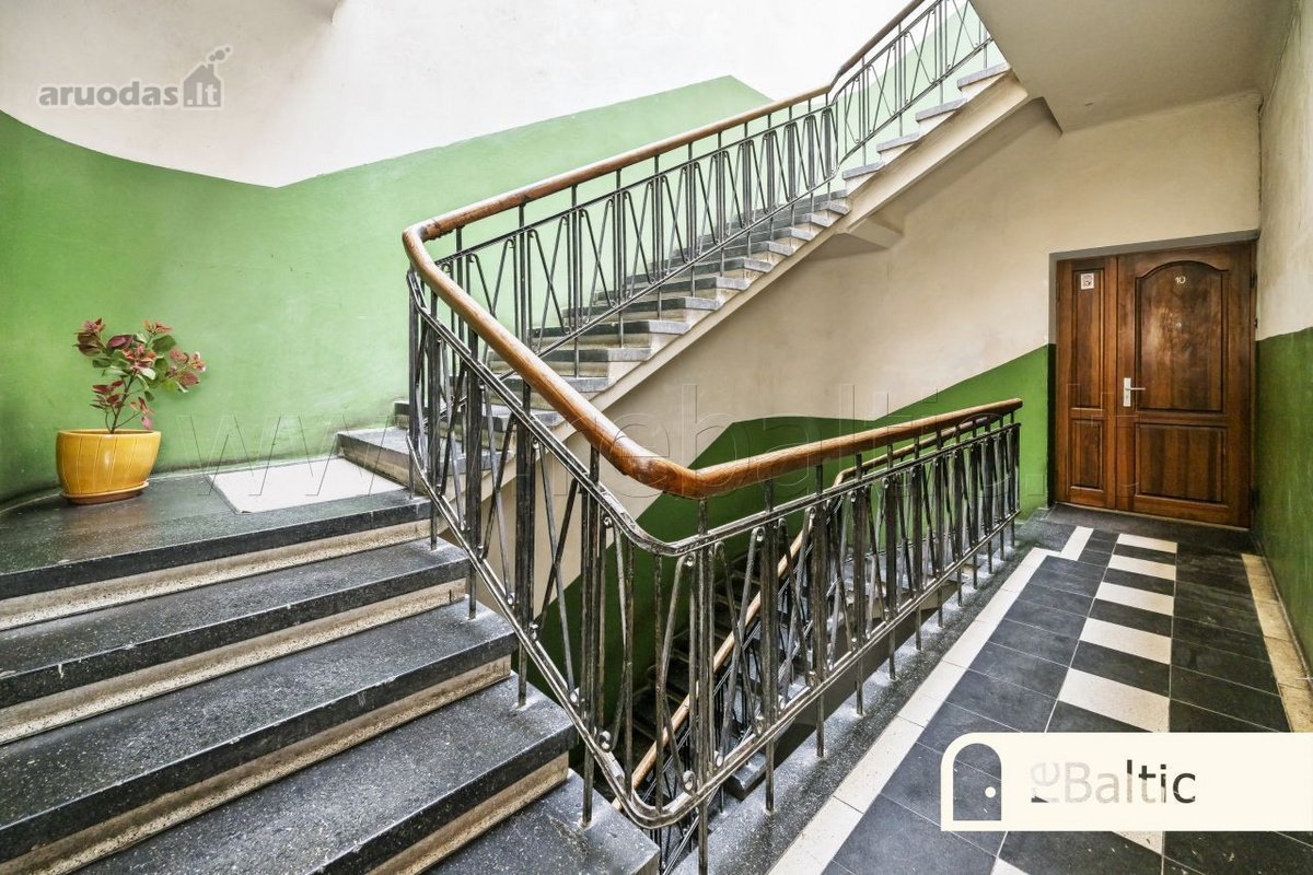 Erdvus trijų kambarių butas Senamiestyje su - nuotraukos Nr. 26
