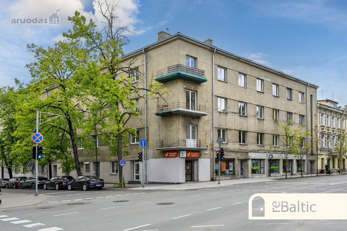 Erdvus trijų kambarių butas Senamiestyje su - nuotraukos Nr. 27