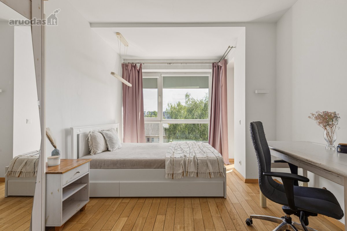 Parduodamas erdvus 3 kambarių butas Šiaurės - nuotraukos Nr. 8