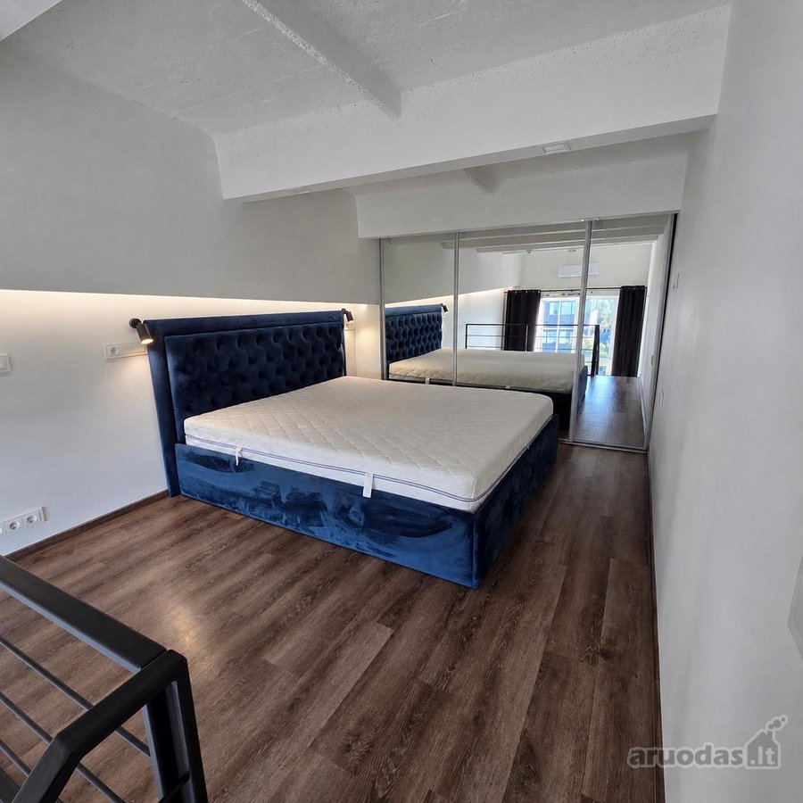 Išnuomojamas modernus 2 kambarių loftas - nuotraukos Nr. 8