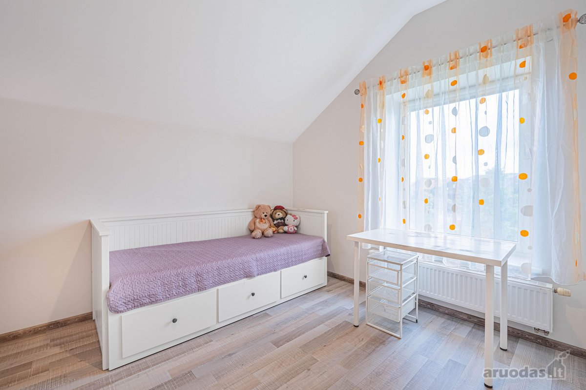 Erdvus 8 Kambarių Namas Slengiuose – 198,30 - nuotraukos Nr. 26