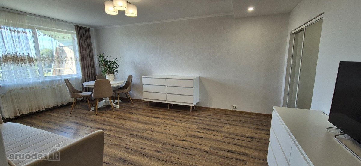 Butas jau laisvas. Nuomos kaina 500€ + mokesčiai. - nuotraukos Nr. 7