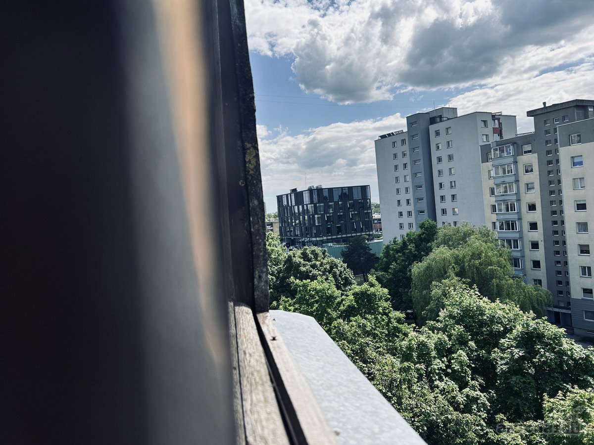 Parduodamas erdvus, atokiau nuo judrių gatvių - nuotraukos Nr. 2