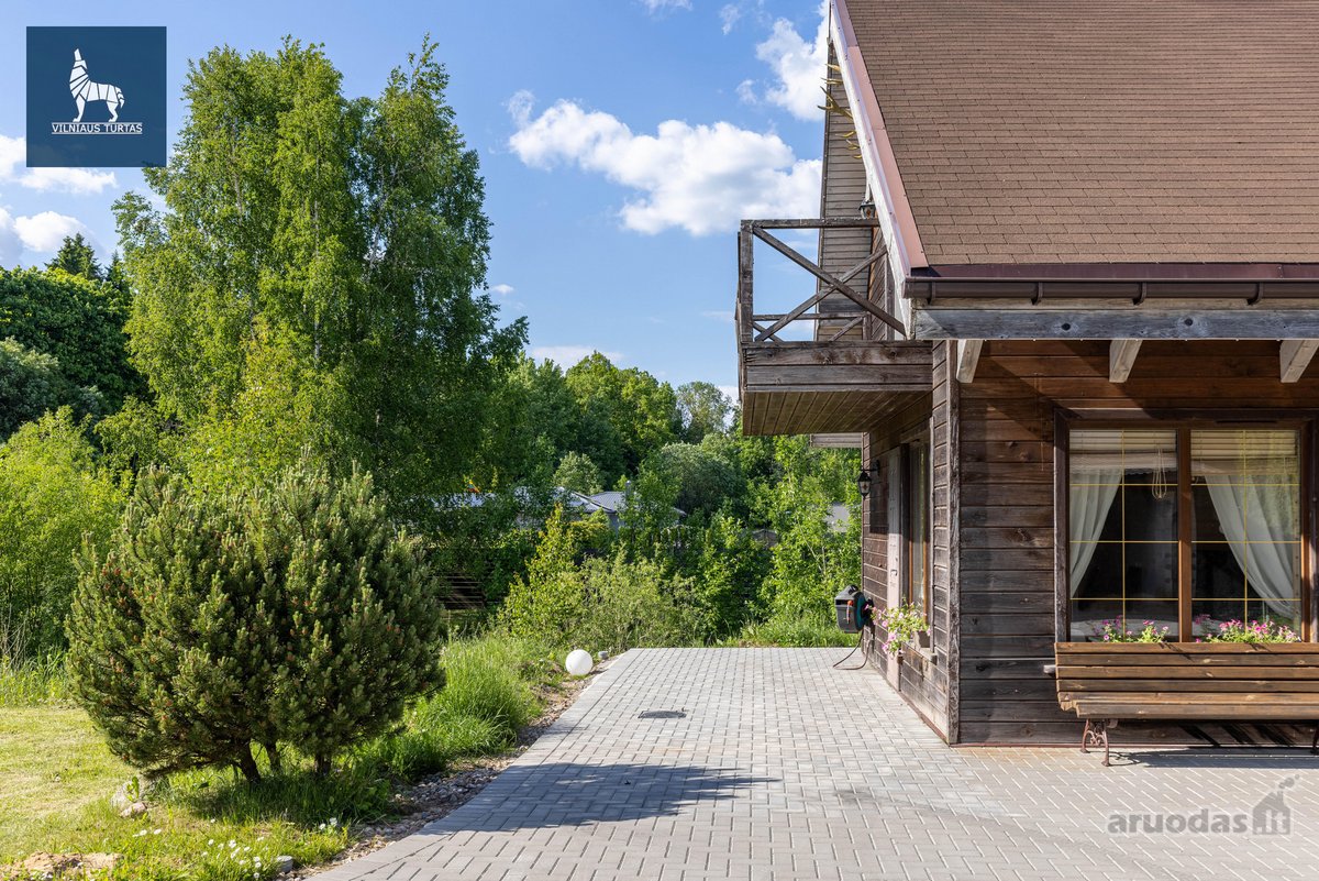 Parduodama išskirtinė, išpuoselėta sodyba - nuotraukos Nr. 11